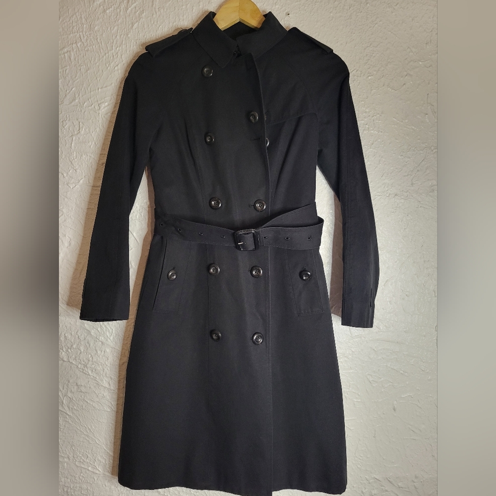 Burberry trench coat with movable vest